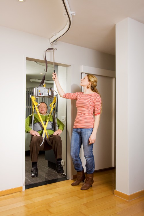 Handi-Move - Adapting your home - No changes to your home - Portable motor , Portable motor + Tarzan , Hygiene sling , Bathing sling