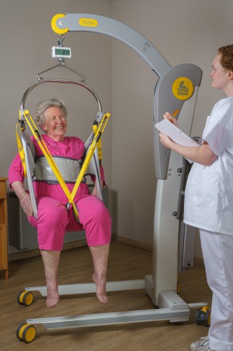 Mobile hoist 2600 (Victor) ; Digital scale - Handi-Move Patient lift hoist