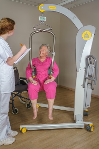 Mobile hoist '2600' (Victor) ; Digital scale - Handi-Move Patient lift hoist