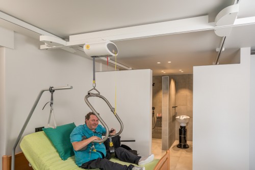 Electric traverse rail - Handi-Move Patient lift hoist