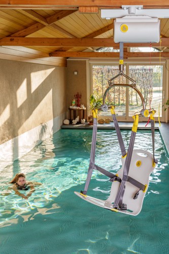 Ceiling motor as pool lift - Handi-Move Lifting systems