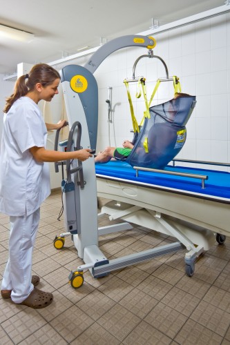 Shower-bathing trolley - Handi-Move Patient lift hoist