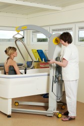 Mobile hoist 2600 (Victor) - Handi-Move Patient lift hoist