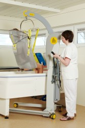 Mobile hoist 2600 (Victor) ; Standard/contour sling - Handi-Move Patient lift hoist