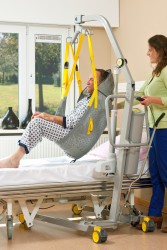 Mobile hoist 1630 - Handi-Move Patient lift hoist