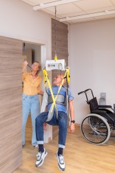 Portable ceiling hoist with "tarzan" system - Handi-Move Lifting systems