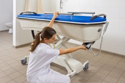 Shower-bathing trolley - Handi-Move Patient lift hoist