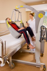 Mobile hoist 2600 (Victor) ; Mobile hoists with tilting spreader bar 2610 (Victor) - Handi-Move Patient lift hoist