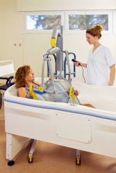 Mobile hoist 2600 (Victor) ; Mobile hoists with tilting spreader bar 2610 (Victor) ; Hygiene - bathing sling ; Electric tilting spreader bar - Handi-Move Patient lift hoist