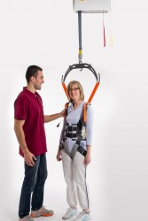 Ceiling motor ; Walking harness - Handi-Move Lifting systems